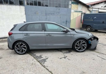 Hyundai i30 III Hatchback Facelifting 1.5 T-GDI 48V 160KM 2021 Hyundai i30 1.5 Benzyna Mild Hybrid - MHEV 1.5 Benzyna 159KM, zdjęcie 4