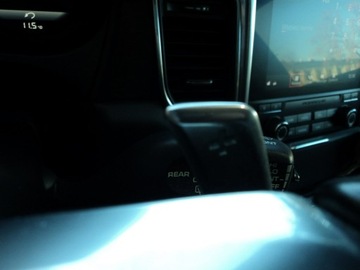 Porsche Macan SUV 3.0 V6 360KM 2018 Porsche Macan sprzedam ładnego PORSHE MACANA 3.0, zdjęcie 23