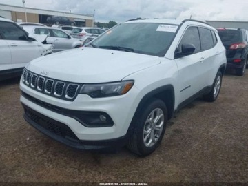 Jeep Compass II 2024 Jeep Compass 2024 Jeep Compass Latitude 4x4 2.0 Benzyna 200KM, zdjęcie 2