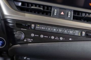 Lexus ES VII (XV70) 2019 Lexus ES 300h Elegance 2.5 Hybryda 178KM, zdjęcie 32