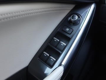 Mazda 6 III Sedan 2.5 SKYACTIV-G I-ELOOP 192KM 2015 Mazda 6 2.5 Skyactiv-G, Salon Polska, Serwis ASO, zdjęcie 16