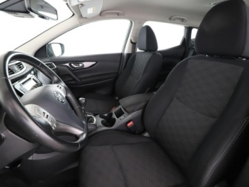 Nissan Qashqai II Crossover 1.6 DIG-T 163KM 2016 Nissan Qashqai klima auto navi grzane fotele, zdjęcie 12