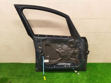 BMW 2 F46 DVEŘE LEVÝ PŘEDNÍ C09