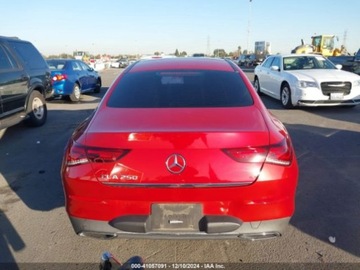 Mercedes CLA C118/X118 2021 Mercedes-Benz CLA 250 2021 2.0l 2.0 Benzyna 221KM, zdjęcie 4