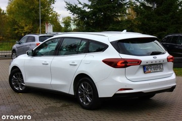 Ford Focus IV Kombi Facelifting 1.0 EcoBoost 125KM 2023 Ford Focus Ford Focus 1.0 EcoBoost Titanium Benzyna 125KM, zdjęcie 5