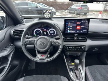 Toyota Yaris IV Hatchback Facelifting 1.5 Hybrid Dynamic Force 130KM 2025 Toyota Yaris Hybrya GR SPORT+VIP SKYVIEW/Salon PL/, zdjęcie 17