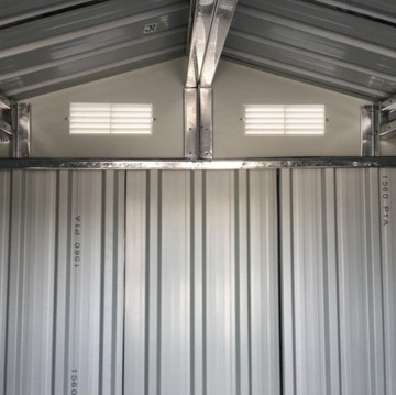 Большой сарай для инструментов из олова. Садовое хранилище для принадлежностей для инструментов.