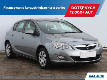 Opel Astra J Hatchback 5d 1.4 Turbo ECOTEC 140KM 2012 Opel Astra 1.4 T, Klima, Tempomat