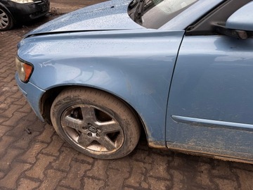 BLATNÍK LEVÝ PŘEDNÍ VOLVO V50 I