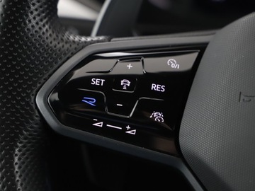 Volkswagen Arteon Shooting Brake R 2.0 TSI 320KM 2022 Volkswagen Arteon R 2.0TSI 320KM ACC 4X4 Panorama, zdjęcie 15