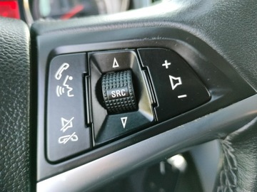 Opel Astra J Hatchback 5d 1.6 Turbo ECOTEC 180KM 2012 OPEL ASTRA J*1.6 TURBO*MOC-180PS*LED* BI-XENON*SKÓRA*NAGŁOŚNIENIE INFINITY*, zdjęcie 31