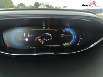 Peugeot 3008 II Plug-In Hybrid Facelifting 1.6 HYBRID 225KM 2021 Peugeot 3008 1.6 HYBRID 225 KM Automat Wersja Road Trip FVAT 23 1.6 225KM, zdjęcie 21