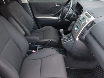 Toyota Corolla Verso E120 1.8 VVT-i 130KM 2007 Toyota Corolla Verso 1.8, GAZ, 7 miejsc, Klima, zdjęcie 8