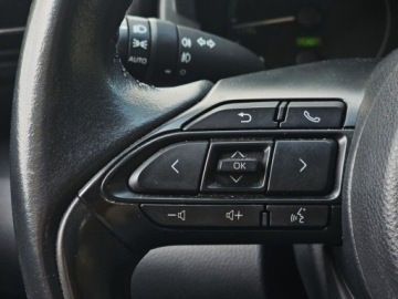 Toyota Yaris IV Hatchback 1.5 Hybrid Dynamic Force 116KM 2021 Toyota Yaris 1.5 HEV 116KM 1WŁ SalonPL VAT23 Grupa, zdjęcie 14