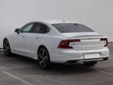 Volvo S90 II Sedan 2.0 D5 235KM 2018 Volvo S90 D5 AWD, Salon Polska, Serwis ASO, zdjęcie 3