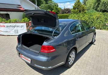 Volkswagen Passat B7 Limousine 1.6 TDI CR DPF BlueMotion 105KM 2014 Volkswagen Passat 1,6 TDI 105 KM GWARANCJA Zam..., zdjęcie 24