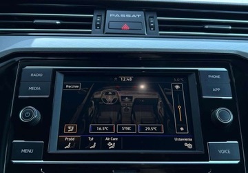 Volkswagen Passat B8 Variant Facelifting 1.5 TSI EVO 150KM 2022 Volkswagen Passat Variant Business, FV 23, ACC, Asystenci, Czujniki parkow, zdjęcie 29