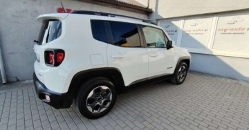 Jeep Renegade SUV 1.4 MultiAir 140KM 2016 Jeep Renegade Jeep Renegade 1.4 MultiAir DSG Longitude 1.4 Benzyna 140KM, zdjęcie 11