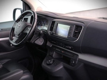 Toyota Proace II Furgon Medium 2.0 D-4D 177KM 2022 Toyota ProAce Toyota PROACE VERSO 7 osobowy VIP 2.0 Diesel 177KM, zdjęcie 4