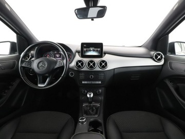 Mercedes Klasa B W246 Sports Tourer 180 BlueEFFICIENCY 122KM 2015 Mercedes B 180 navi klima grzane fotele czujniki, zdjęcie 14
