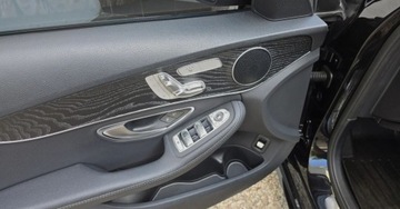 Mercedes Klasa C W205 2020 Mercedes-Benz Klasa C 2,0 benzyna 245 KM Full LED NAVI zarejestrowany 2.0, zdjęcie 6
