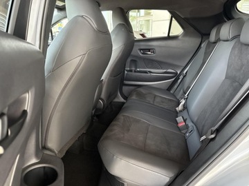 Toyota C-HR II SUV 2.0 Hybrid Dynamic Force 197KM 2024 Toyota C-HR 2.0 Hybrid GR Sport 2.0 Hybrid Dynamic, zdjęcie 13