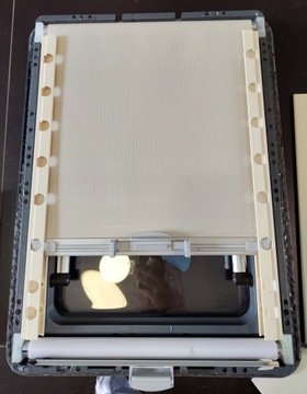 Открывающееся окно для прицепа-домика DOMETIC 39,5x53