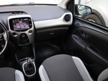 Toyota Aygo II Hatchback 5d 1.0 VVT-i 69KM 2017 Toyota Aygo 1.0 VVT-i, Salon Polska, Serwis ASO, zdjęcie 7