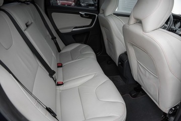 Volvo XC60 II Crossover D4 190KM 2017 Volvo XC60 Ocean Race 2.0 D4 190PS AWD Full Opcja! rej. PL Piękny Zadbany!, zdjęcie 7