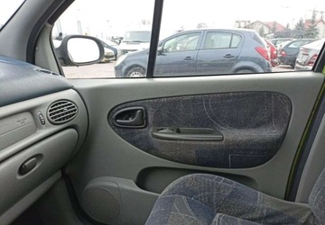 Renault Scenic I Minivan 1.6 i 16V 110KM 2000 Renault Scenic Renault Scenic 1.6 Benzyna 110KM, zdjęcie 12