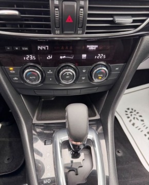 Mazda 6 III Kombi 2.2 SKYACTIV-D I-ELOOP 175KM 2015 Mazda 6 Bezwypadekserwis aso1wlascicielautomatjedzie jak nowa z Niemiec, zdjęcie 13