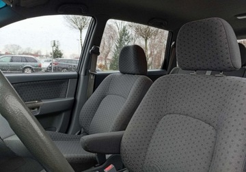 Kia Carens II 2.0 i 16V 138KM 2005 Kia Carens Zarejestrowany - benzyna - klimatyzacja - 2,0 - 139 KM 2.0 139KM, zdjęcie 19