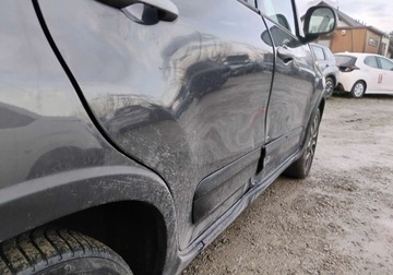 Fiat 500L Hatchback 5d Seria 5 0.9 TwinAir 105KM 2018 Fiat 500L 2018r, Benzyna. Lekko przetarty prawy bok. Jezdzi. Benzyna 105KM, zdjęcie 20