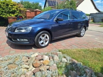 Volkswagen Passat B7 Variant 1.4 TSI BlueMotion 122KM 2013 Volkswagen Passat Klimatronik Nawigacja Ledy, zdjęcie 1