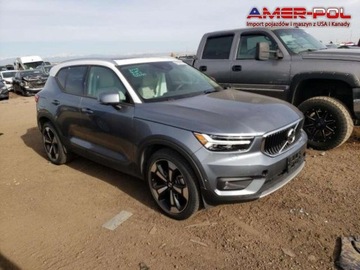 Volvo XC40 Crossover 2.0 T5 247KM 2019 Volvo XC 40 2019 VOLVO XC40 T5 MOMENTUM , Amer-Pol