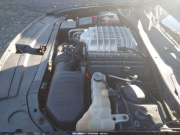 Dodge Challenger III 2016 Dodge Challenger 2016 6.2l 6.2 Benzyna 707KM, zdjęcie 11