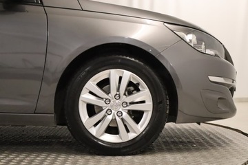 Peugeot 308 II Hatchback 5d 1.2 PureTech 110KM 2016 Peugeot 308 1.2 PureTech, Navi, Klima, zdjęcie 13