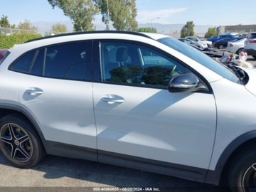 Mercedes GLA II 2022 Mercedes-Benz GLA 250 4Matic 2022 2.0l 2.0 Benzyna 221KM, zdjęcie 1