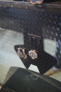 FORD GALAXY MK4 SKLO (OKNO) PŘEDNÍ OHŘÍVAČ