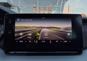 Skoda Octavia IV Kombi 2.0 TDI 150KM 2021 Skoda Octavia Ambition 2.0TDI 150KM DSG Kamera HAK Smart Link ACC El.Klapa, zdjęcie 31