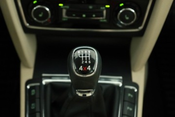 Skoda Superb II Sedan Facelifting 2.0 TDI CR DPF  140KM 2014 Skoda Superb 2.0 TDI, Salon Polska, 1. Właściciel, zdjęcie 16