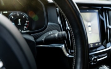 Volvo S90 II Sedan 2.0 D5 235KM 2017 Volvo S90 D5 AWD R-Design Poles Aktywny Tempomat Nvigacaj Podgrzewana Kier, zdjęcie 31