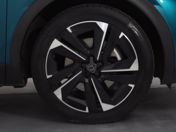 Peugeot 408 Crossover Plug-In 1.6 Plug-In Hybrid 180KM 2023 Peugeot 408 Hybrid 180, Salon Polska, zdjęcie 14