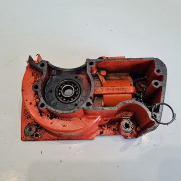 HUSQVARNA 344 FG KARTER ПОЛОВИНА КОРПУСА ДВИГАТЕЛЯ