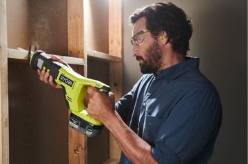 НАБОР ИЗ 4 ЭЛЕКТРОИНСТРУМЕНТОВ 18 В RYOBI RCK184C-242S