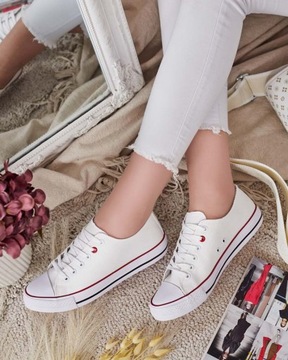 БЕЛЫЕ ЖЕНСКИЕ КРОССОВКИ MIRRAT 39