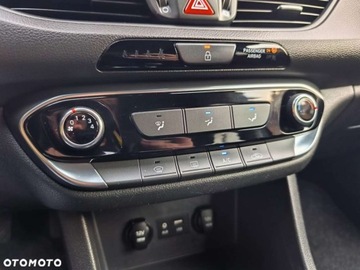 Hyundai i30 II Wagon Facelifting 1.4 MPI 100KM 2017 Hyundai i30 Hyundai i30 1.4 Trend 1.4 Benzyna 99KM, zdjęcie 16