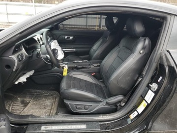 Ford Mustang VI Fastback Facelifting 5.0 Ti-VCT 450KM 2022 Ford Mustang FORD MUSTANG GT 2022 5.0 Benzyna 450KM, zdjęcie 5