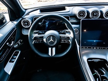 Mercedes GLC C254/X254 Coupe 2.0 220d 197KM 2025 MERCEDES-BENZ GLC 220 d 4-Matic AMG Line Suv 197KM 2025, zdjęcie 9