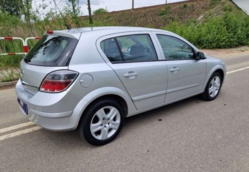 Opel Astra H Hatchback 5d 1.4 TWINPORT ecoFLEX 90KM 2009 Opel Astra 1,41-Wlasciciel5DrzwiKlima 1.4 Benzyna 90KM, zdjęcie 8